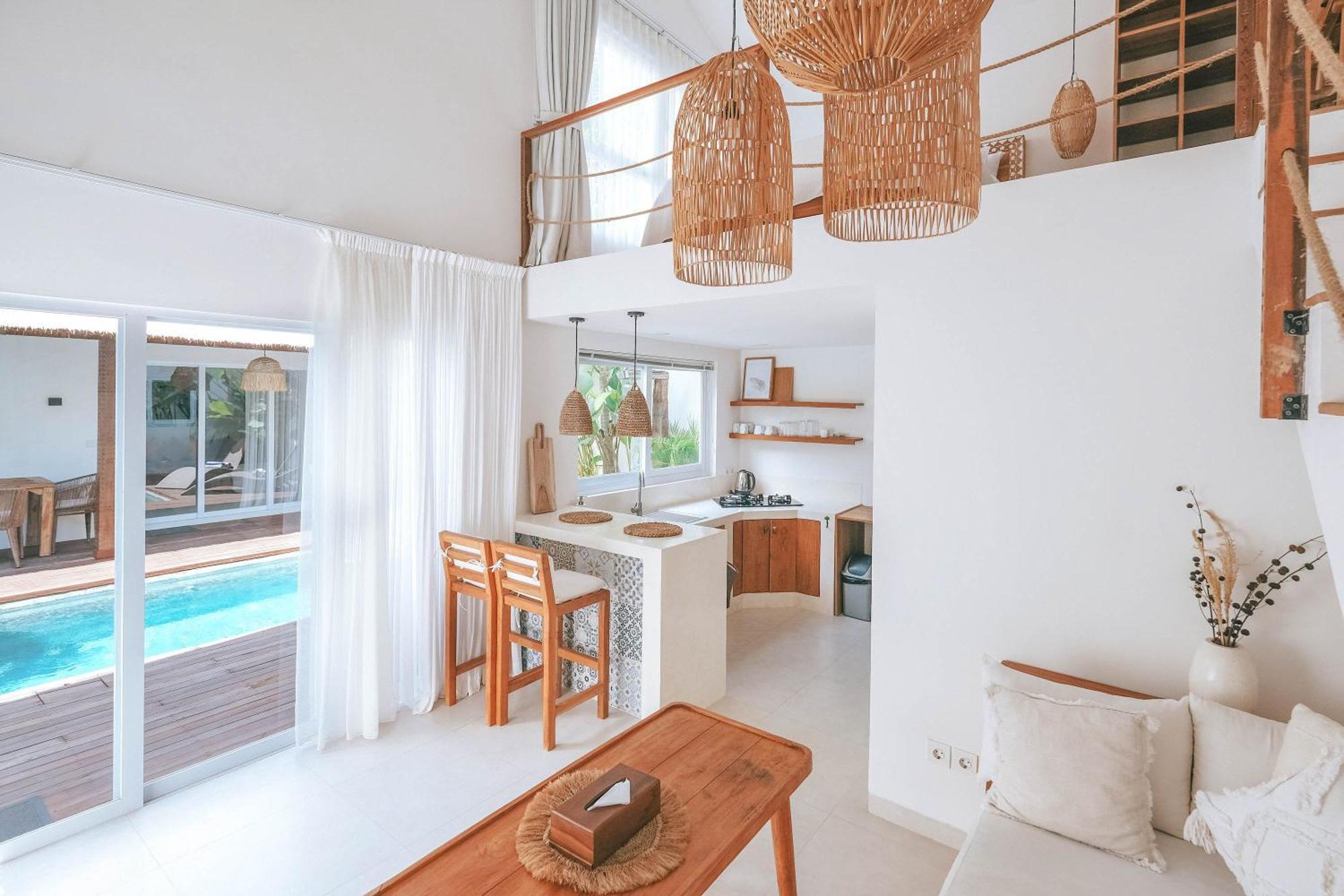 Sun & Moon Villa Canggu Екстериор снимка