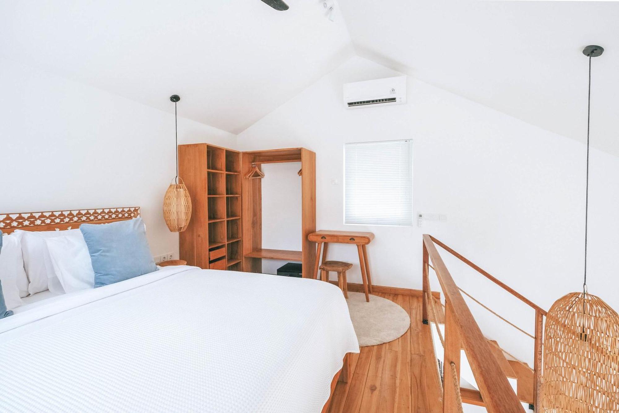 Sun & Moon Villa Canggu Екстериор снимка