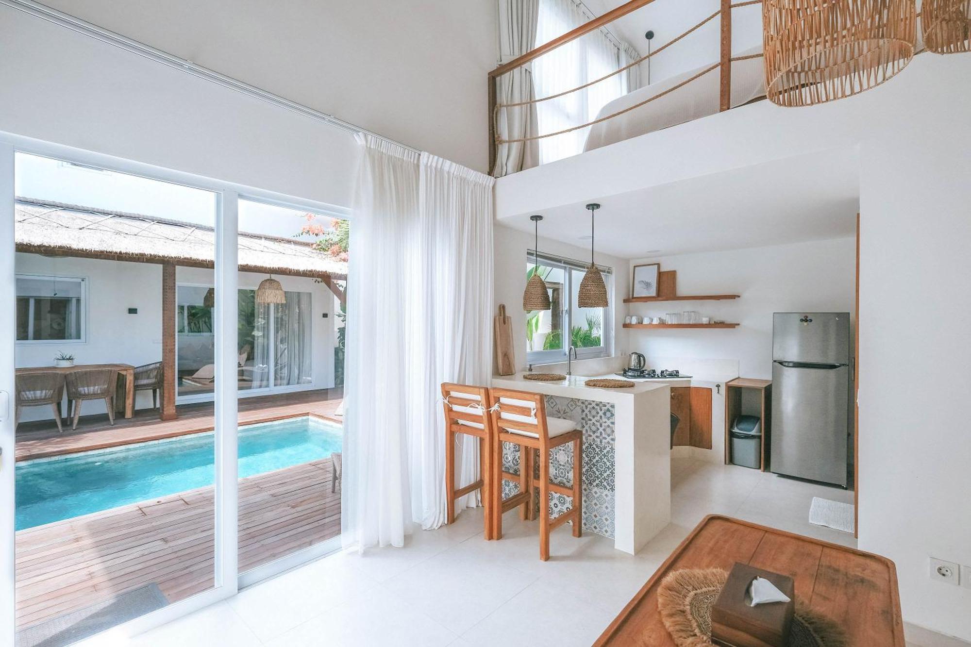 Sun & Moon Villa Canggu Екстериор снимка