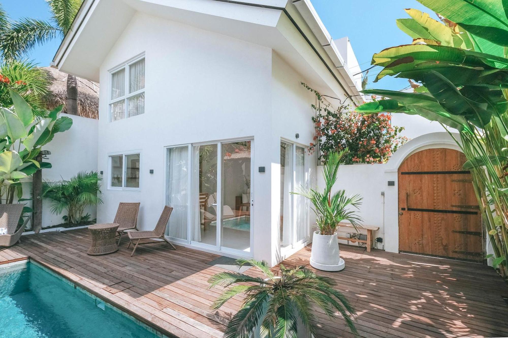Sun & Moon Villa Canggu Екстериор снимка